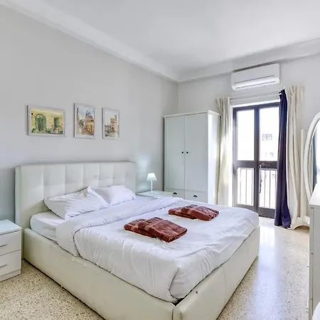 Wonderful And Spacious Seaview In