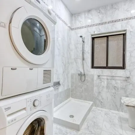 Wonderful And Spacious Seaview In * Sliema