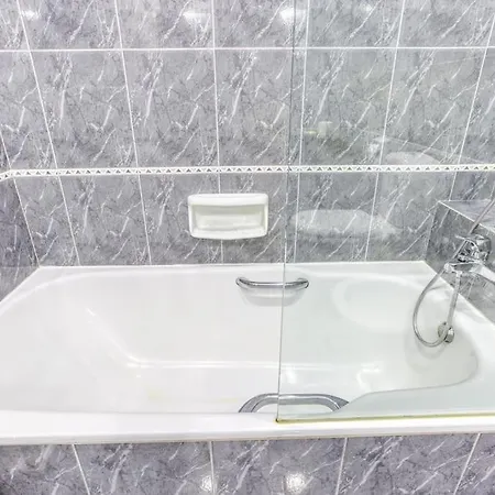 Wonderful And Spacious Seaview In דירה *