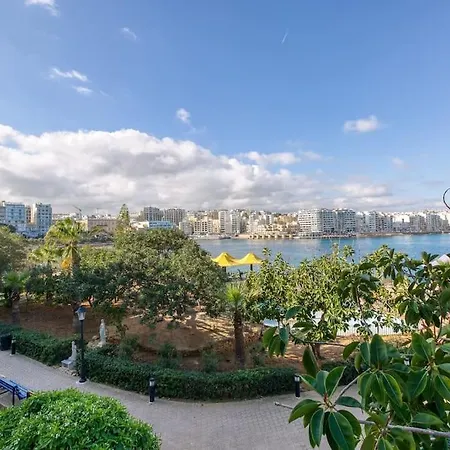 Apartmán Wonderful And Spacious Seaview In Sliema