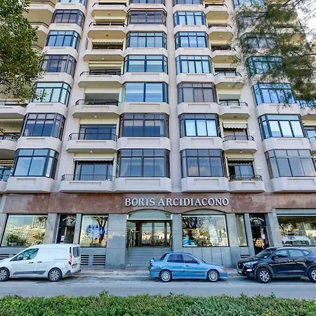 Wonderful And Spacious Seaview In Daire Sliema
